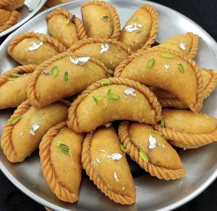 Premium Gujiya