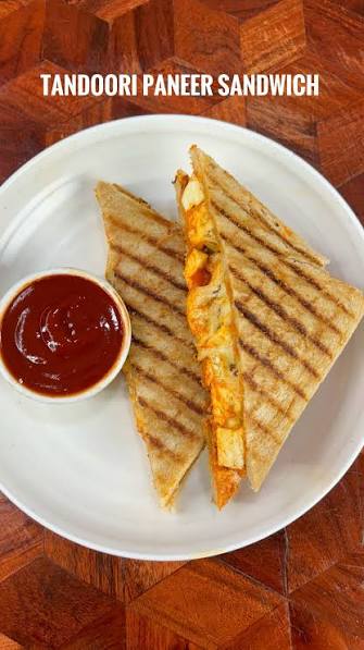 Paneer Tandoori Sandwich