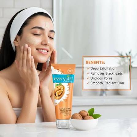 Everyuth Naturals Exfoliating Walnut Scrub